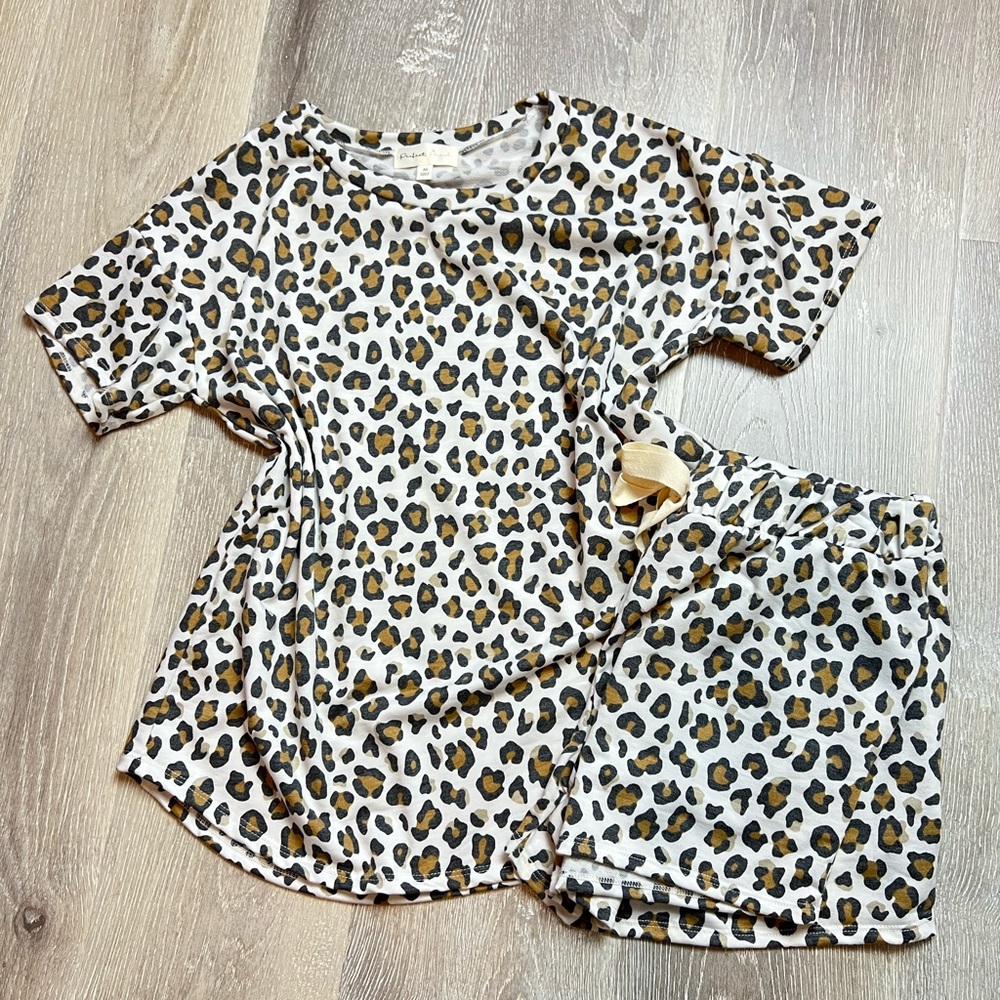 Animal Print Lounge/Pj Set - Large -NWT - Picture 1 of 5